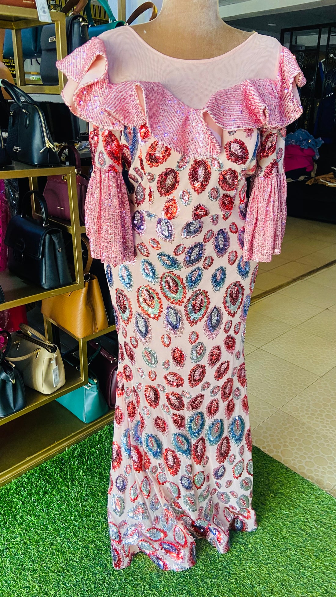 BEEQUEEN RESEDA 4377C