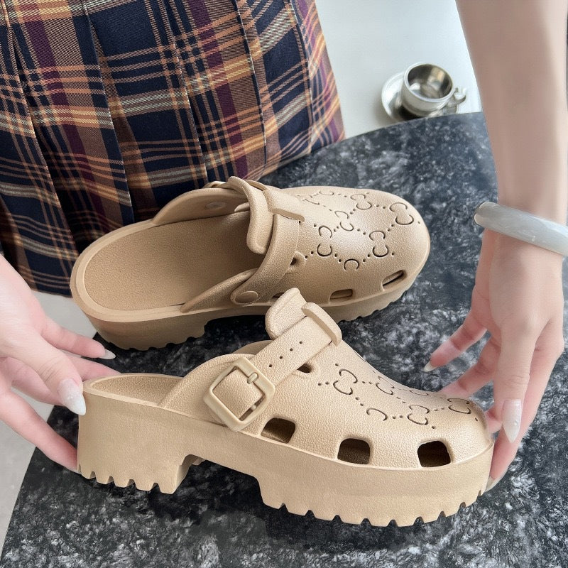 CROCS -1124