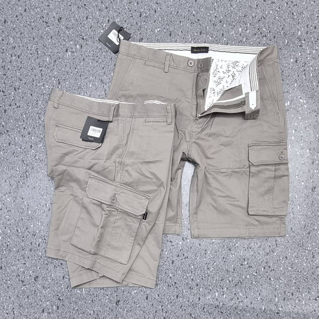 VERSATILE AND DURABLE CARGO SHORT