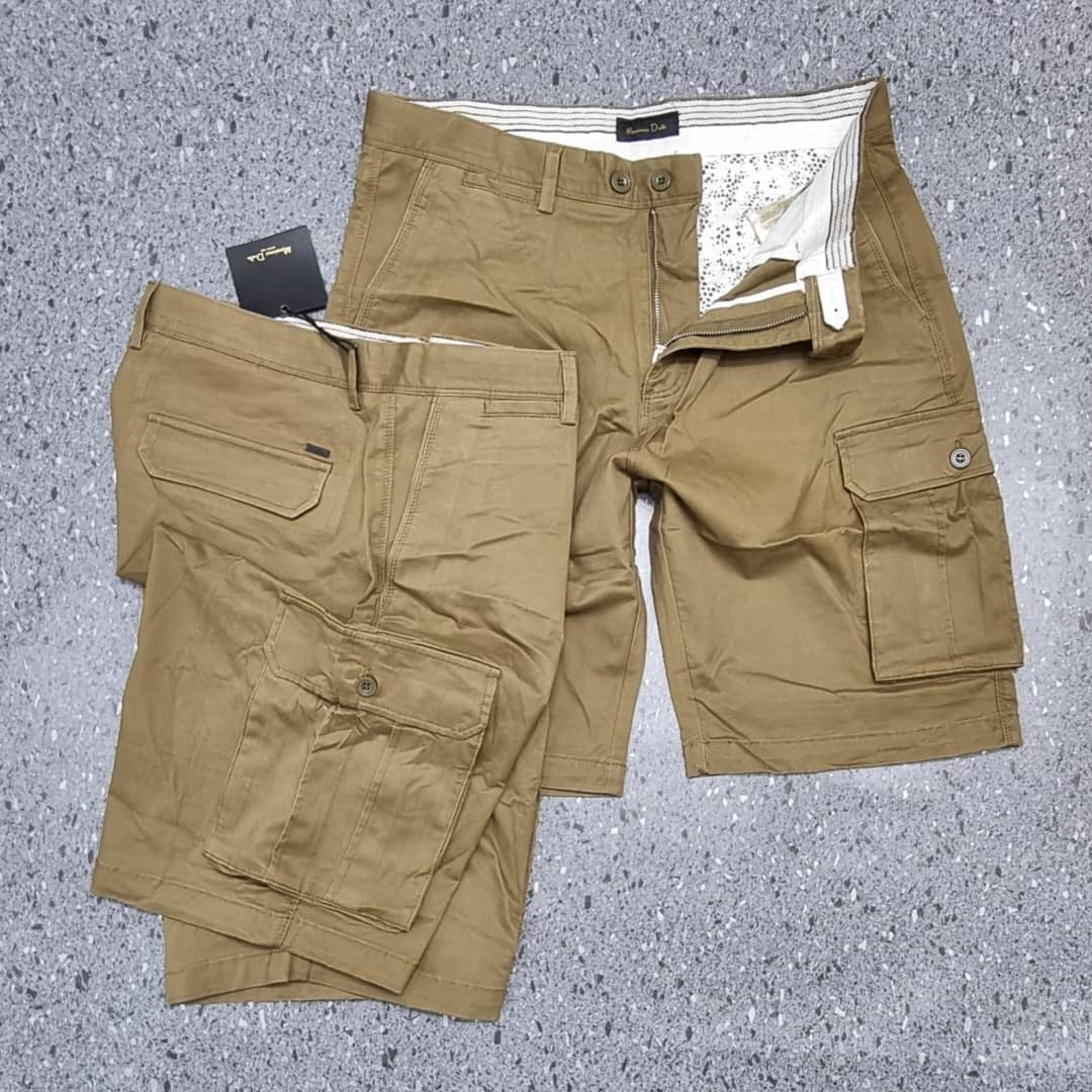 VERSATILE AND DURABLE CARGO SHORT