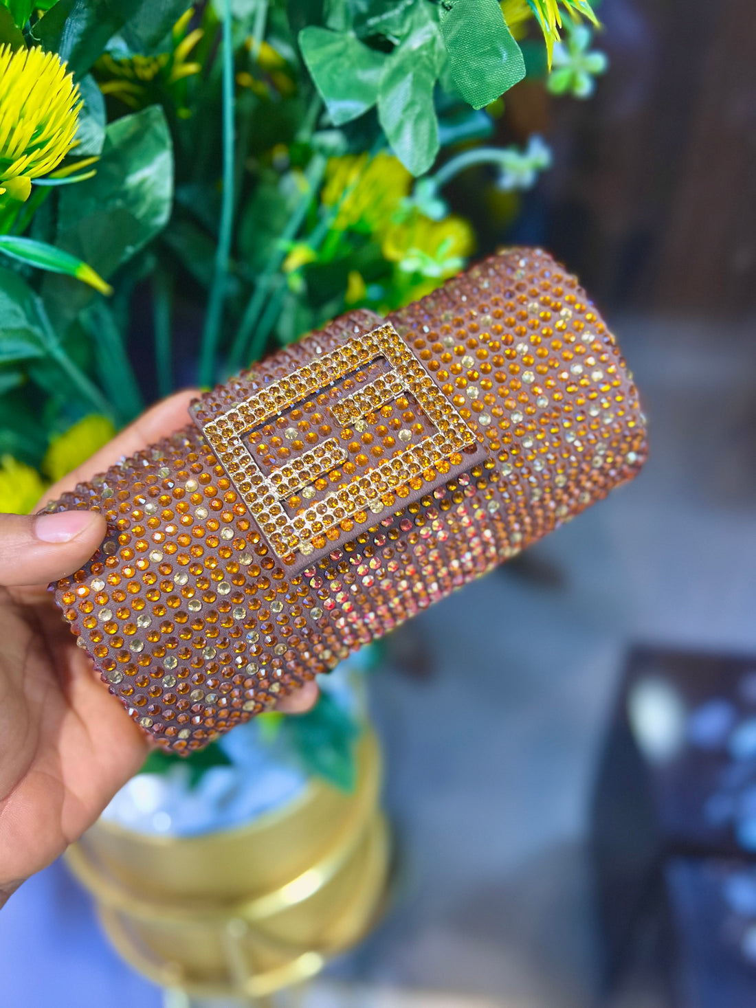 CLUTCH PURSE - 599