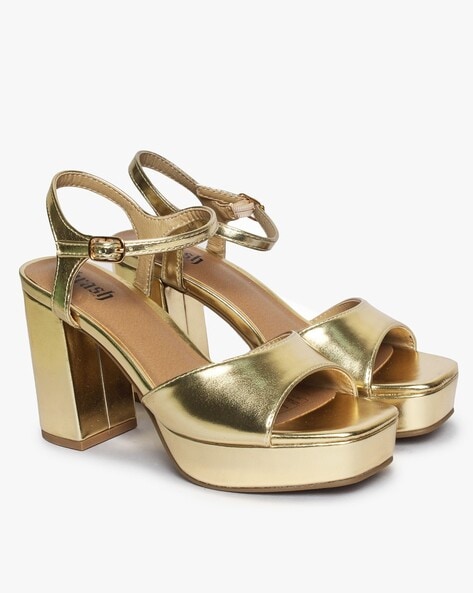 Chunky Heeled Sandals in Gold