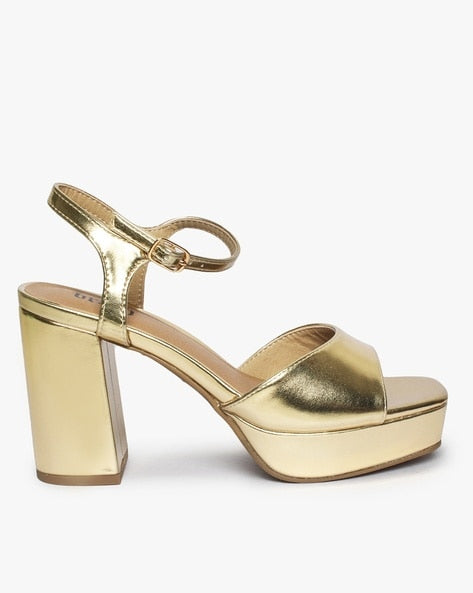 Chunky Heeled Sandals in Gold