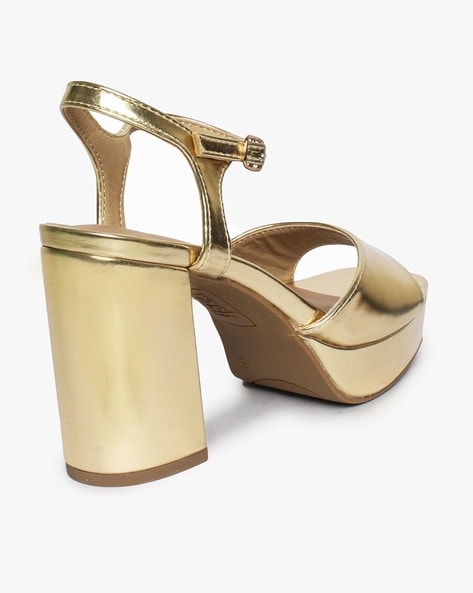 Chunky Heeled Sandals in Gold