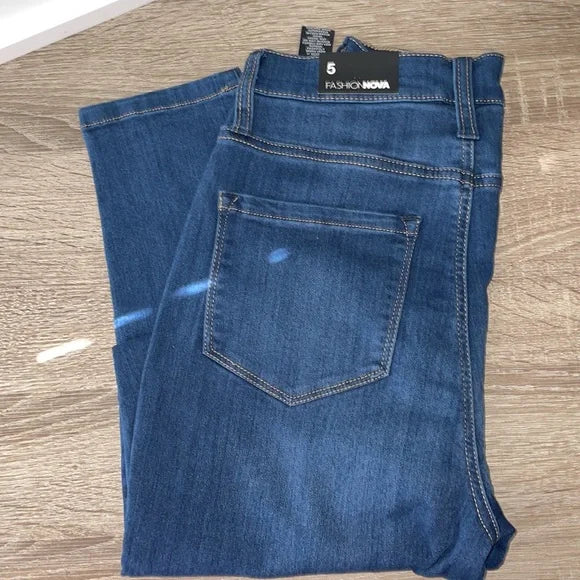 Fashion Nova super stretch jeans